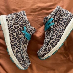 Cheetah ariat shoes